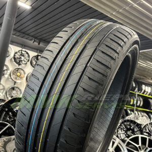 225/65R17 Bridgestone Turanza T005 102V